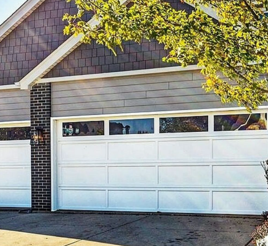 Local Garage door repair service by Reynoldsburg Garage Door Repair experts.